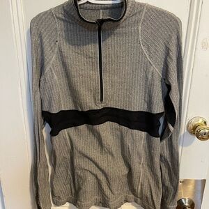 Lululemon women’s long sleeve1/2 zip pullover